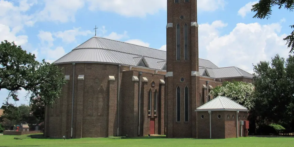 st. vincent's cathedral in bedford, texas