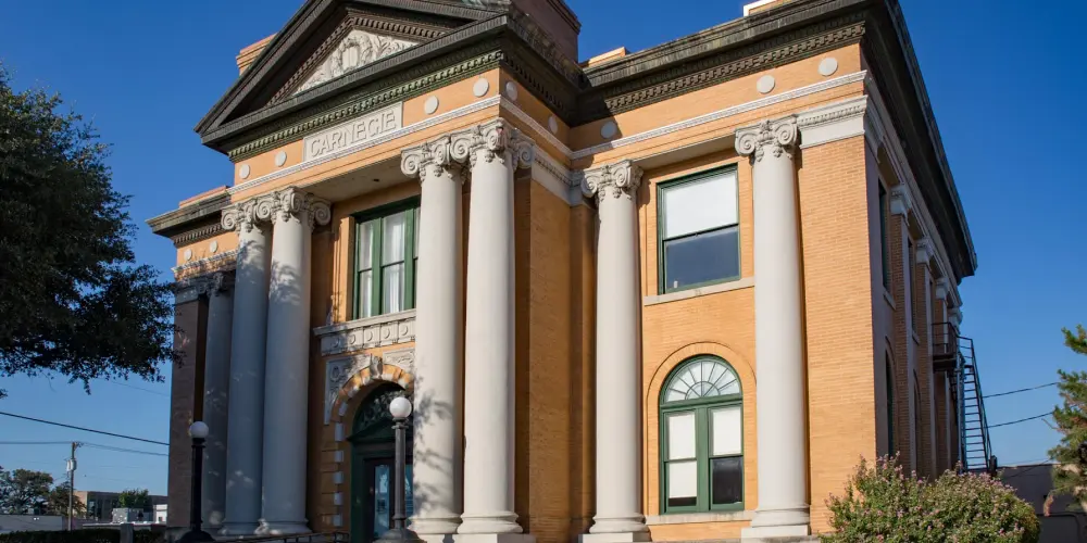 cleburne carnegie library