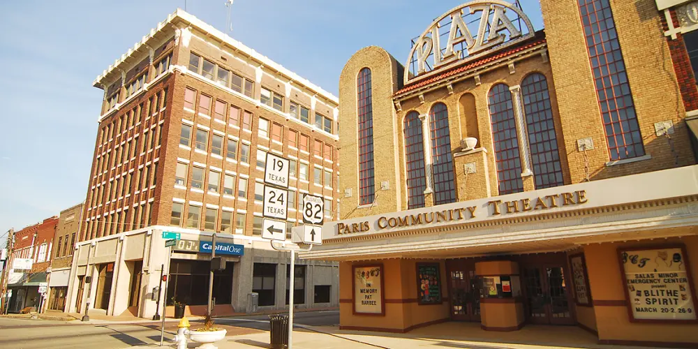 pairs, texas downtown theatre